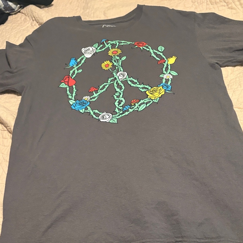 Men's Short Sleeve Peace Floral Graphic Tee - Charcoal Gray